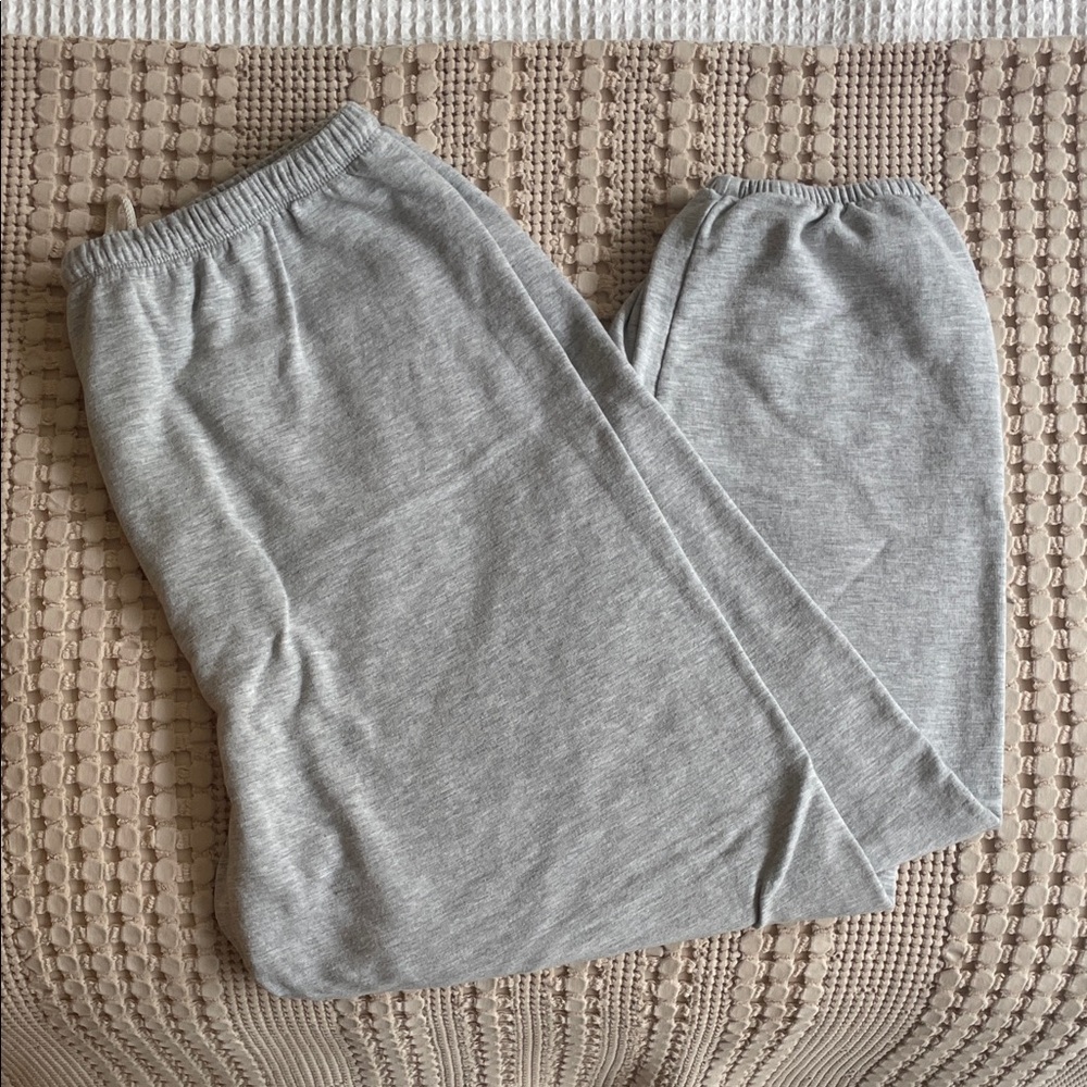 🆕Aerie cloud fleece joggers Sz L - Picture 1 of 1